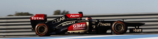 Kimi-Raikkonen-decouvre-la-Lotus-Renault-E21