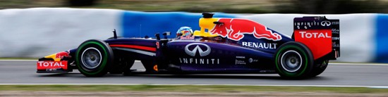 Sebastian-Vettel-tente-de-garder-le-cap