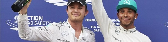 Sepang-Course-Hamilton-et-Rosberg-dans-un-fauteuil