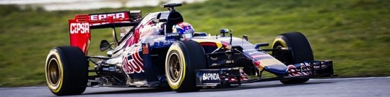 Video-La-Toro-Rosso-Renault-STR10-en-action