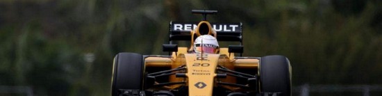 Renault-retrouve-quelques-couleurs-a-Sepang