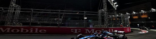 Esteban-Ocon-et-Alpine-Renault-au-pied-du-podium-a-Vegas