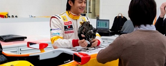 Ho-Ping-Tung-remercie-le-Renault-F1-Team