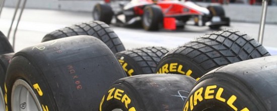 Pirelli-en-Formule-1-en-2011-Horner-confirme