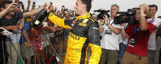 Video-Robert-Kubica-recu-comme-un-roi-a-Poznan