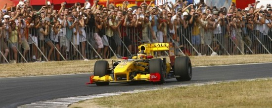 Le-Renault-F1-Team-prepare-un-roadshow-en-Coree-du-Sud