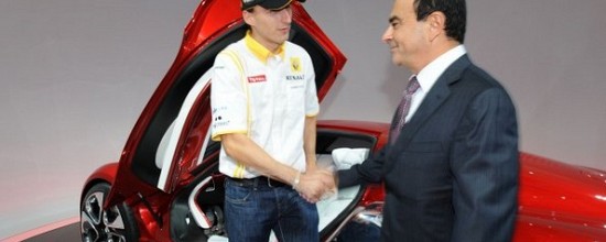 Robert-Kubica-en-visite-au-Mondial-de-l-Auto-a-Paris