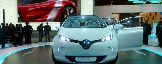 Mondial-de-l-Automobile-2010-Le-stand-Renault-Photos