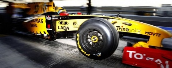 Renault-satisfait-de-ce-premier-contact-avec-les-pneus-Pirelli