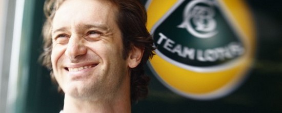 Le-Team-Lotus-Renault-a-le-sourire-en-Chine