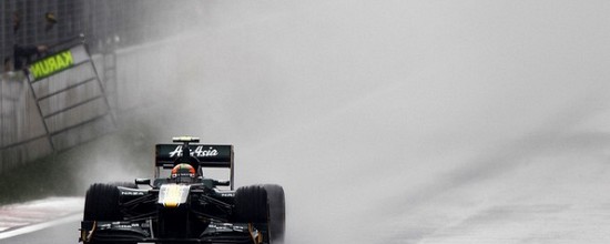 Team-Lotus-Renault-travaille-sur-la-cartographie-moteur