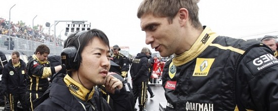 Vitaly-Petrov-participera-a-la-Race-of-Champions