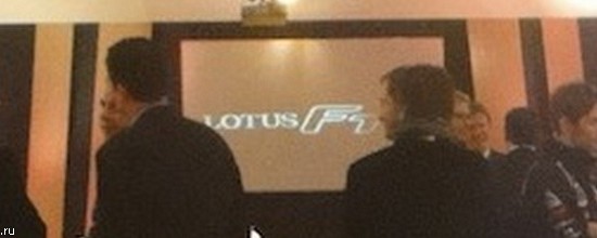 Un-nouveau-logo-pour-Lotus-Renault-GP