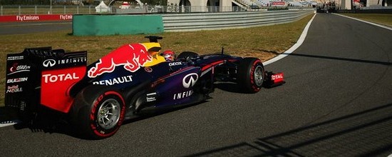 L-Infiniti-Red-Bull-Racing-complimente-Renault