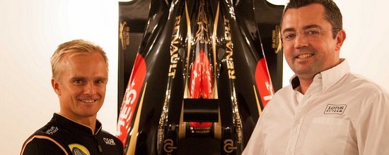 Officiel-Heikki-Kovalainen-chez-Lotus-Renault