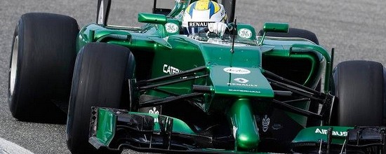 La-Caterham-Renault-CT05-arrive-et-surprend