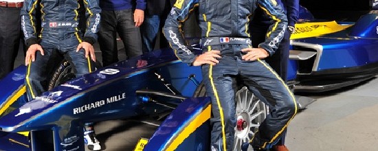 Formule-E-Renault-sponsor-titre-de-l-ecurie-e-DAMS-Renault