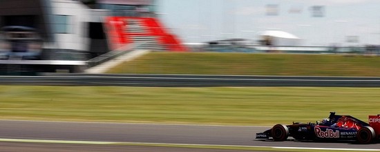 Double-ration-de-points-pour-Toro-Rosso-a-Silverstone