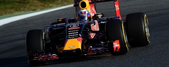 Une-panne-et-la-crise-Red-Bull-Renault-reprend