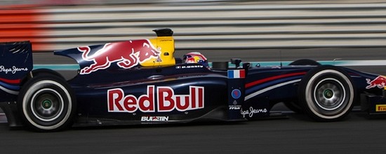 Pierre-Gasly-en-piste-chez-Toro-Rosso-Renault