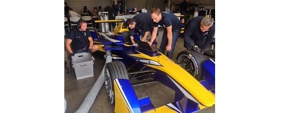 Renault-lance-sa-saison-de-Formule-E-sur-le-Donington-Park