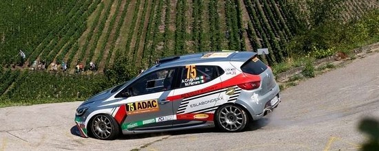 Renault-Sport-en-lutte-pour-le-podium-final-en-WRC3