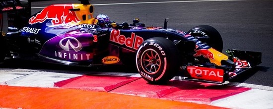 Des-Renault-officielles-contre-des-Red-Bull-Renault-en-2016