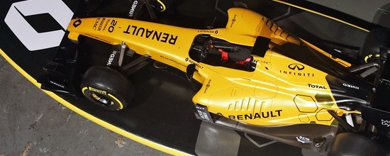 Du-jaune-sirius-et-un-Power-Unit-evolue-pour-Renault