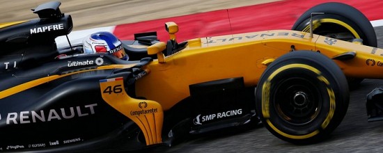 Les-equipes-Renault-font-rouler-la-jeunesse-a-Bahrein