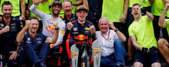 Max-Verstappen-s-impose-a-Sepang-et-retrouve-le-sourire