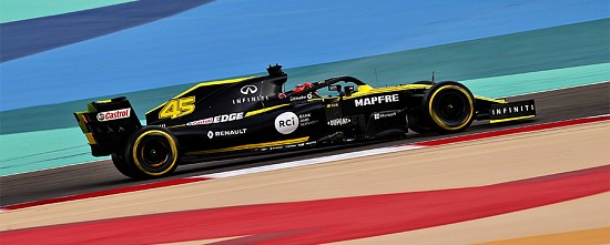 EP-Bahrein-Jour-2-journee-studieuse-pour-les-equipes-Renault