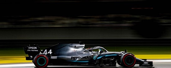 Abu-Dhabi-Qualifs-Lewis-Hamilton-en-taille-patron-la-Q3-pour-Renault