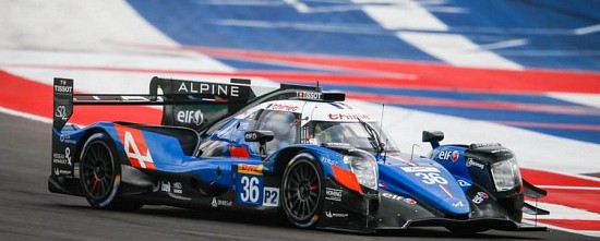 Alpine-a-un-disque-de-la-victoire-a-Austin