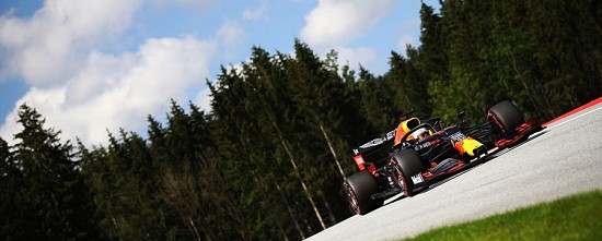 70e-Anniversaire-Course-Max-Verstappen-gagne-la-guerre-des-pneus