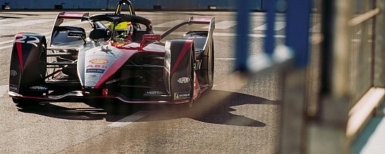 ePrix-de-Valence-Course-1-une-premiere-chaotique-et-un-malheureux-zero-pointe-pour-Nissan