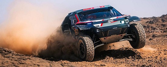 Seul-rescape-du-clan-Dacia-Nasser-Al-Attiyah-maintient-les-espoirs-d-rsquo-une-victoire-au-Dakar